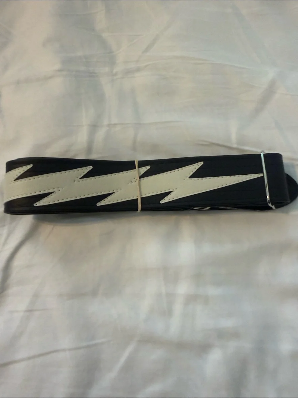 🎸 Couch Handmade Guitar Strap – Black w/ White Lightning Bolt – NEW - Picture 2 of 9